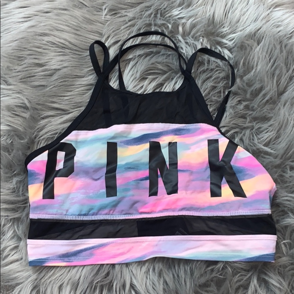 sports bra